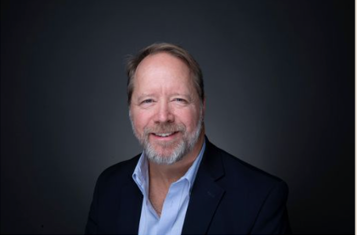 Robert Waddell Headshot