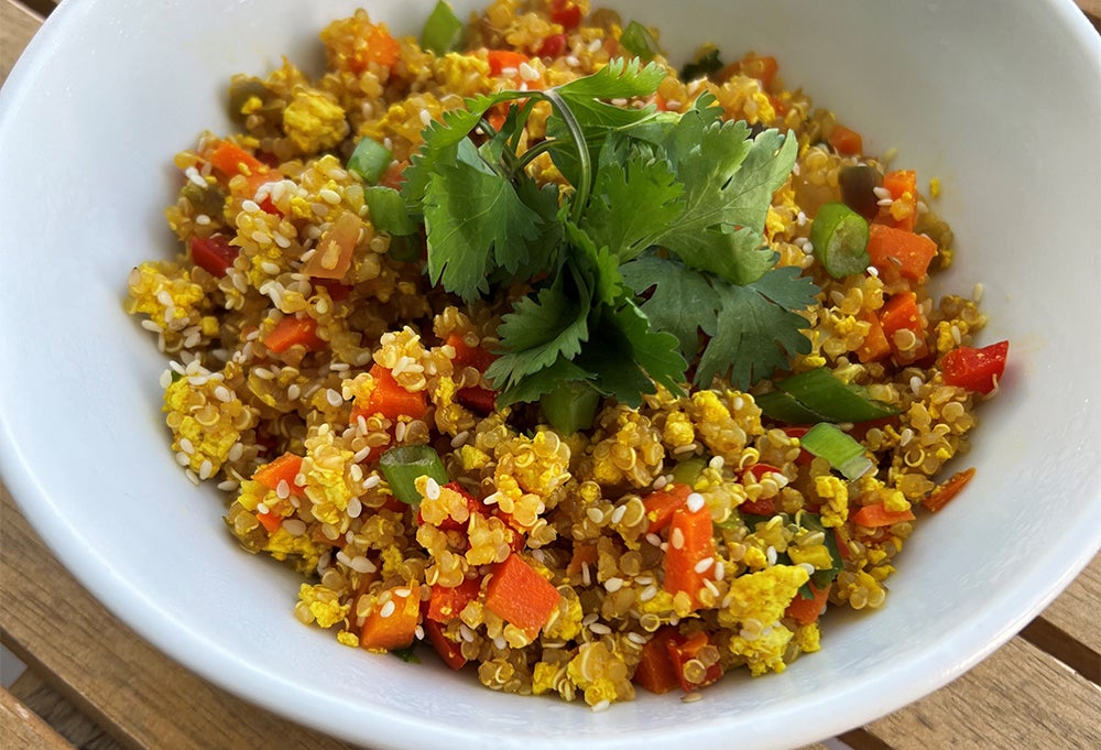 Chaufa Peruana de Quinoa con Tofu revuelto y vegetales National