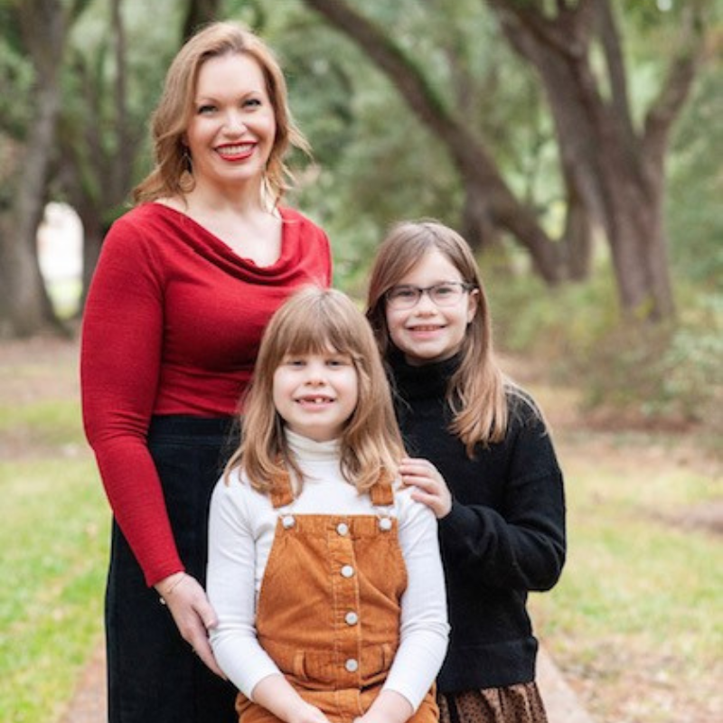 Elizabeth Turrentine outside with her children