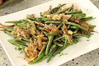 Green Beans and Mushroom Gravy