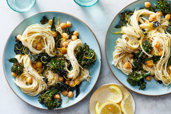 Linguine with Chickpeas, Broccoli, and Ricotta