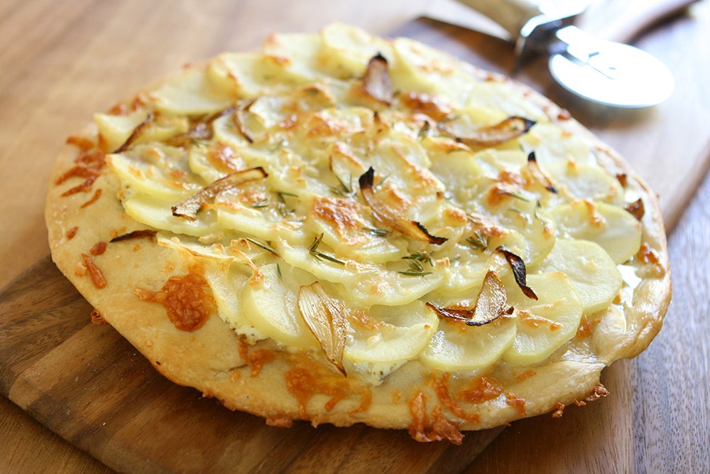 Roasted Onion Garlic Pizza