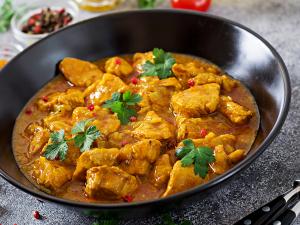 Curry Chicken with Chopped Apples