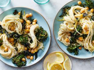 Linguine with Chickpeas, Broccoli, and Ricotta