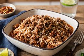 Chile con carne seasoned rice with beef