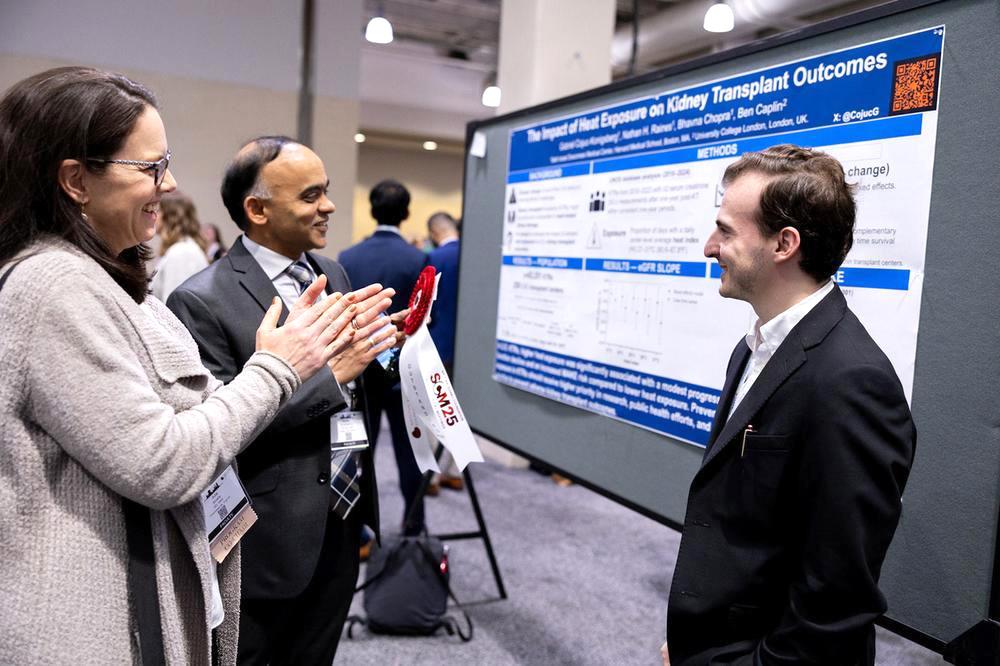 Applauding an award winning poster